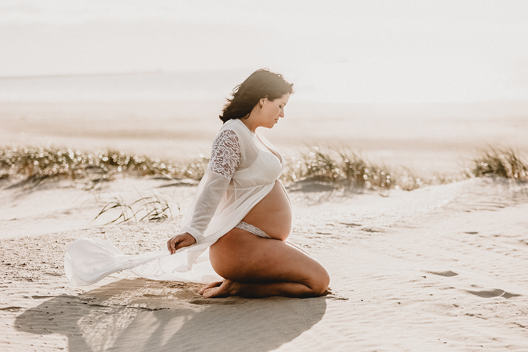 Zwangerschapsshoot strand